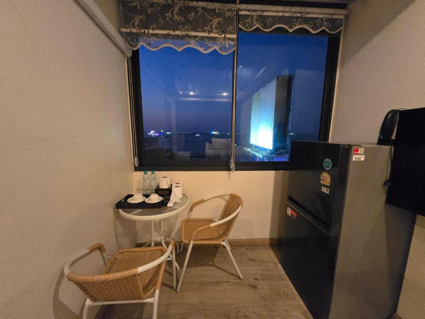 Pumpui Place Pattaya Exteriör bild